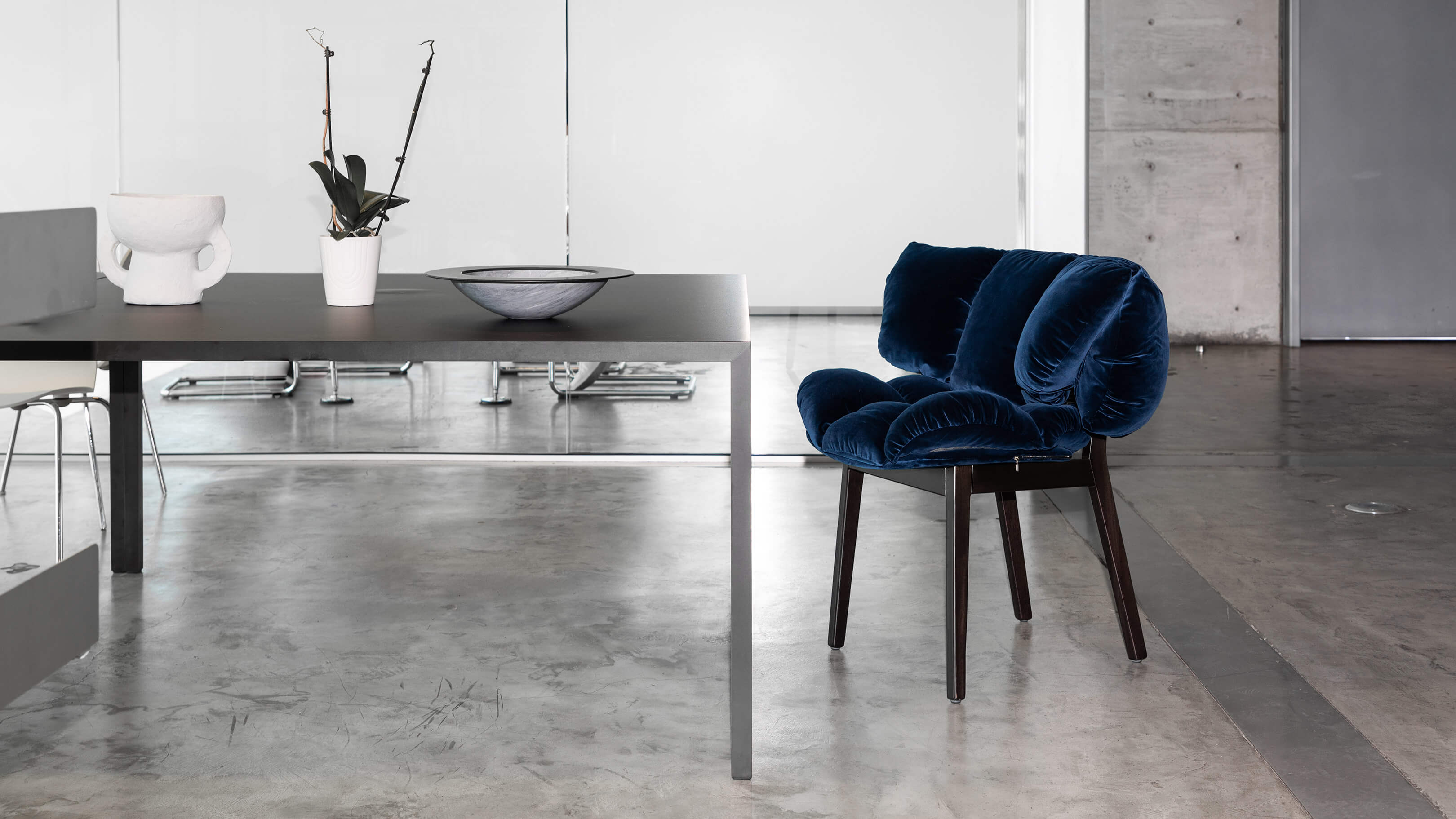 Desktop / BlackMenu / Blue Velvet Armchair, designed by Fernando & Humberto Campana