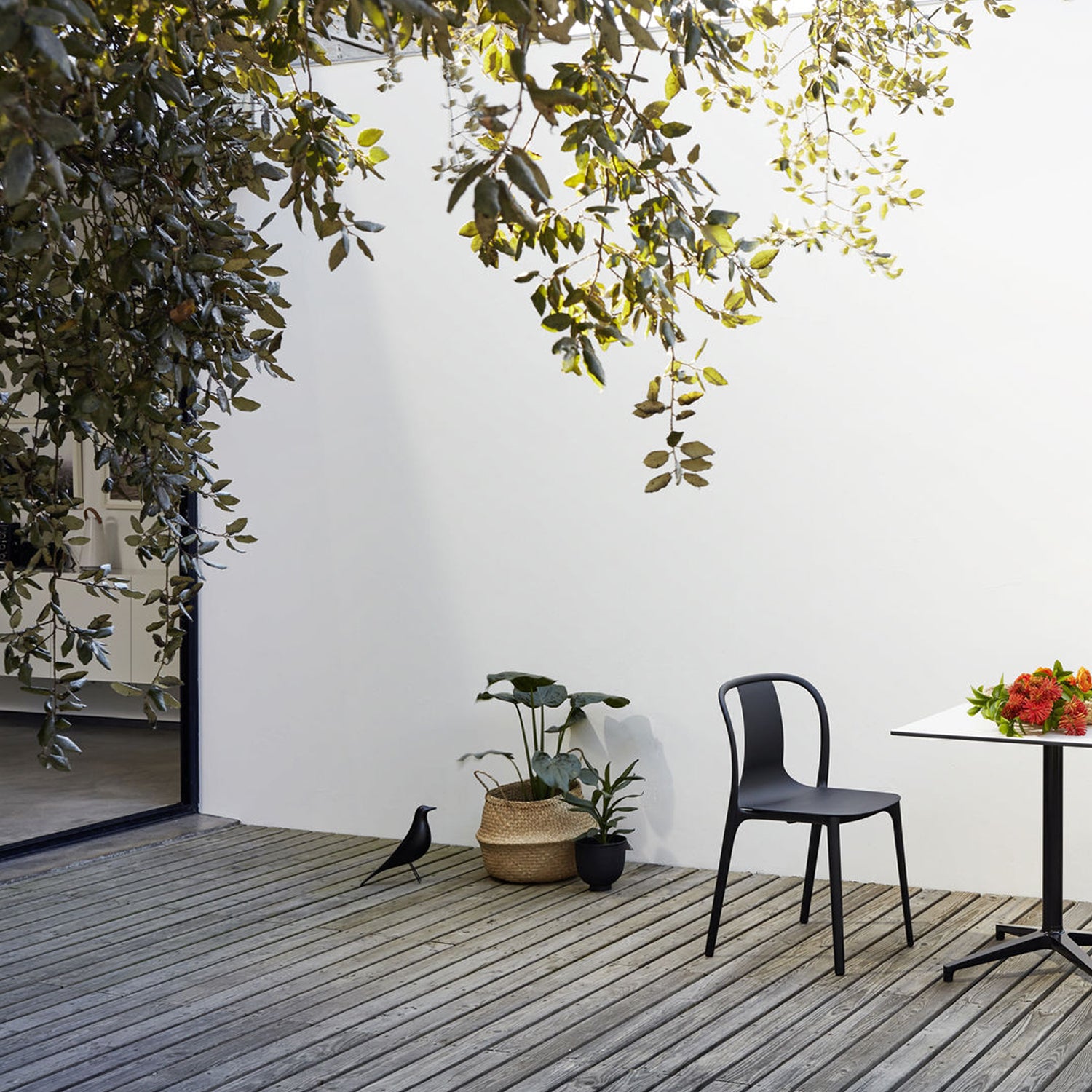 Black / Mobile / BlackMenu / Eames House Bird, designed by Charles & Ray Eames made by Vitra