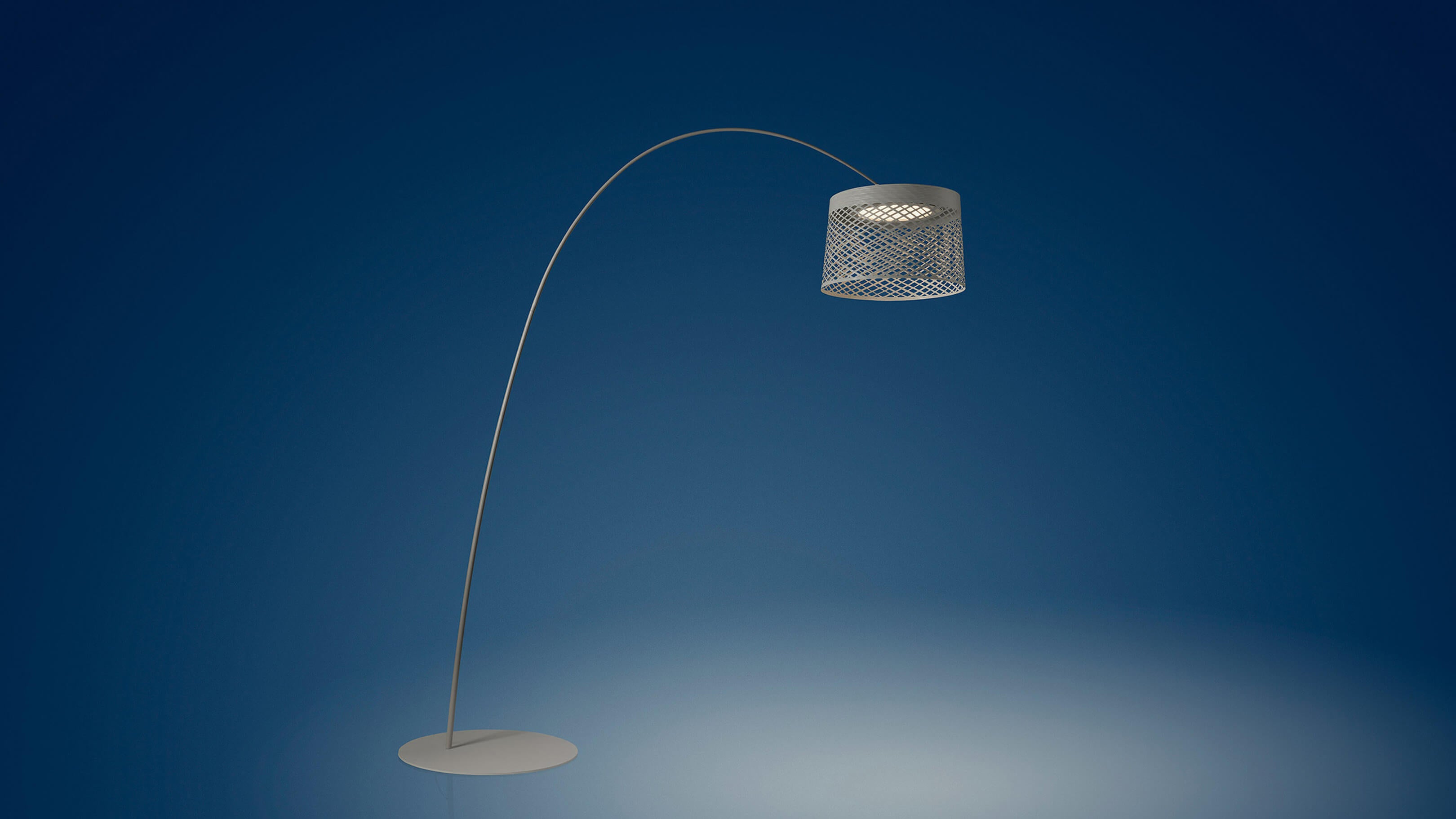 Desktop / WhiteMenu / Twiggy Grid Outdoor, designed by Mark Sadler