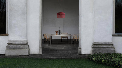 Desktop / WhiteMenu / Twiggy Grid Outdoor, designed by Mark Sadler
