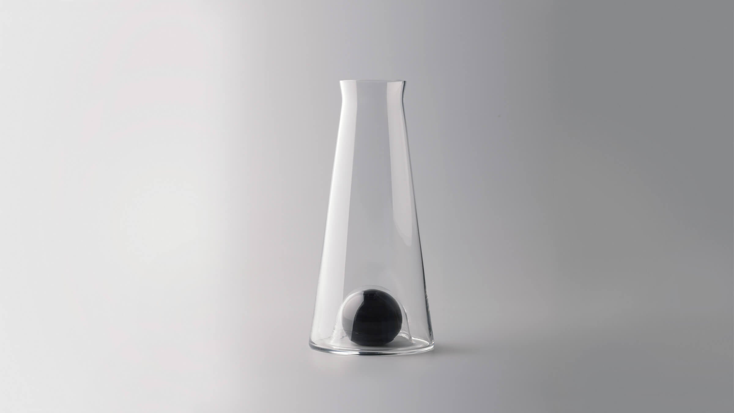 Black / Desktop / BlackMenu / Fia Carafe, designed by Nina Jobs