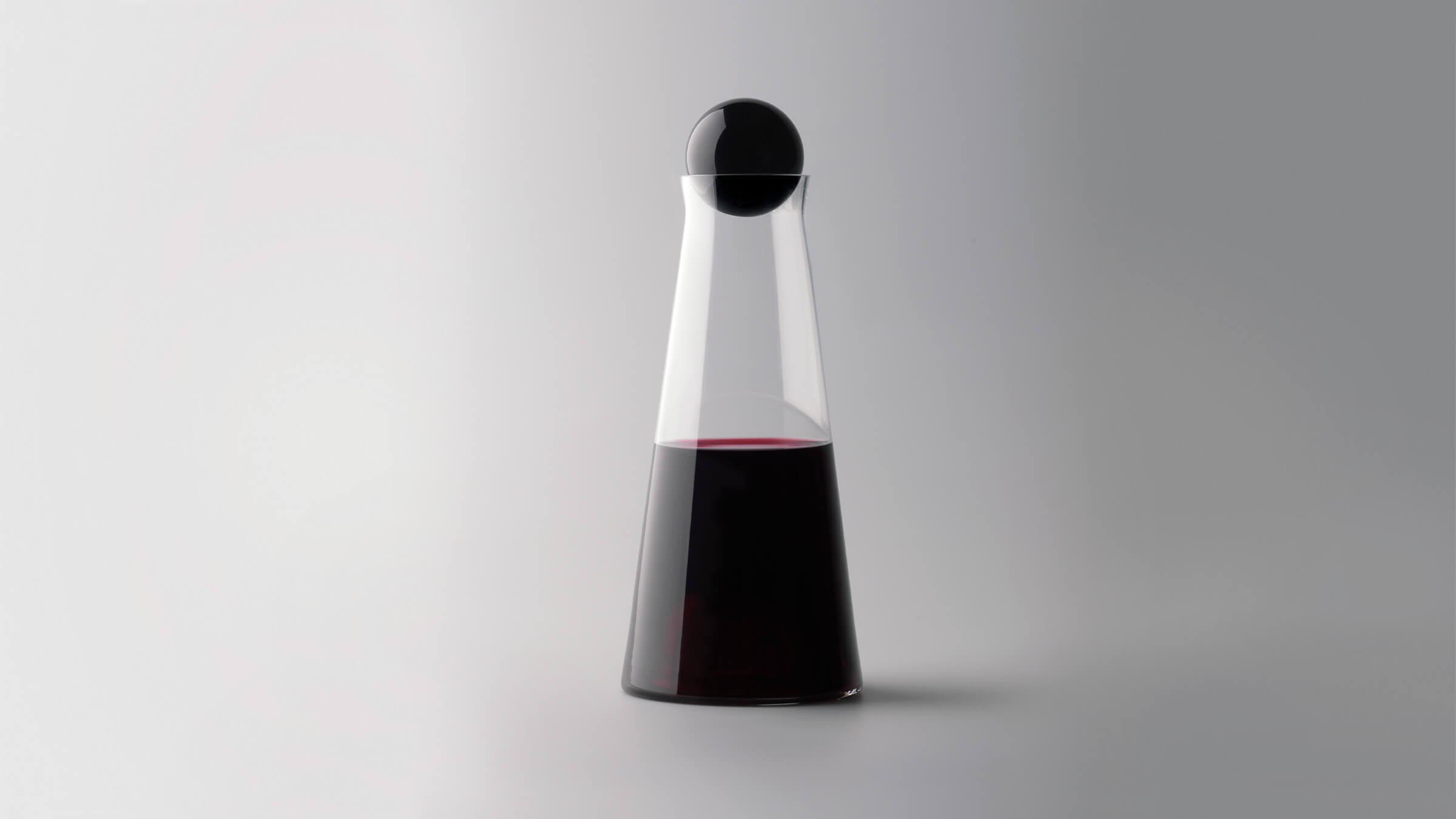 Black / Desktop / BlackMenu / Fia Carafe, designed by Nina Jobs