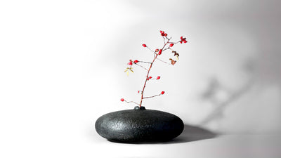 Galet 1 / Desktop / BlackMenu / Galet Vases By Natacha Heitz