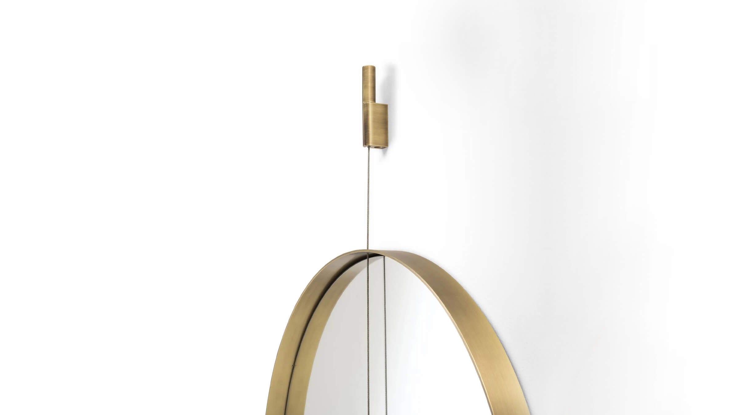 Desktop / BlackMenu / Galileo Mirror, designed by Mario Ferrarini made by Living Divani