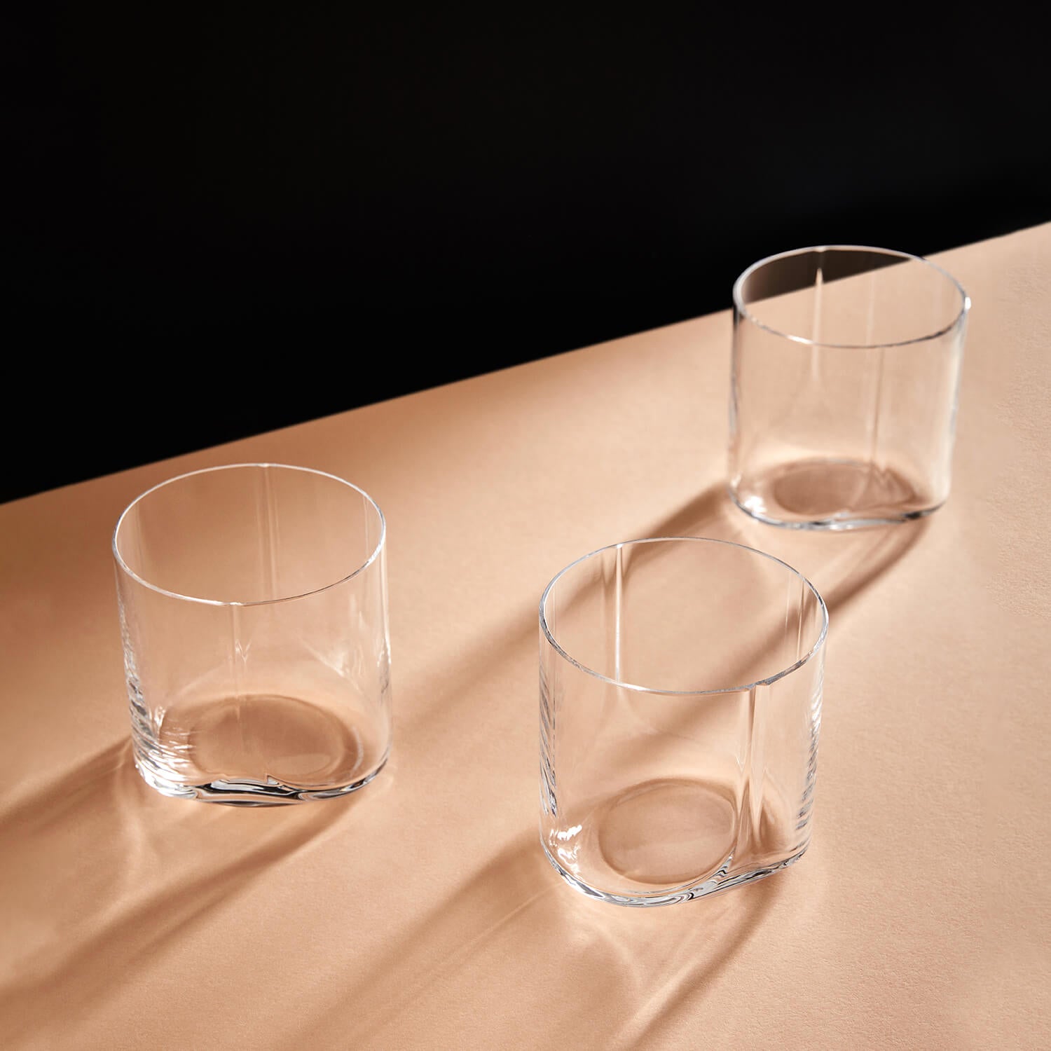 Mobile / WhiteMenu / Hew Tumblers, designed by Zaha Hadid Design