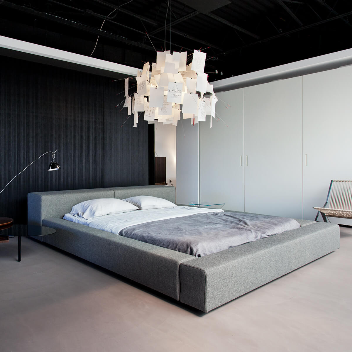 Mobile / WhiteMenu / Zettel'z 5 Chandelier, designed by Ingo Maurer