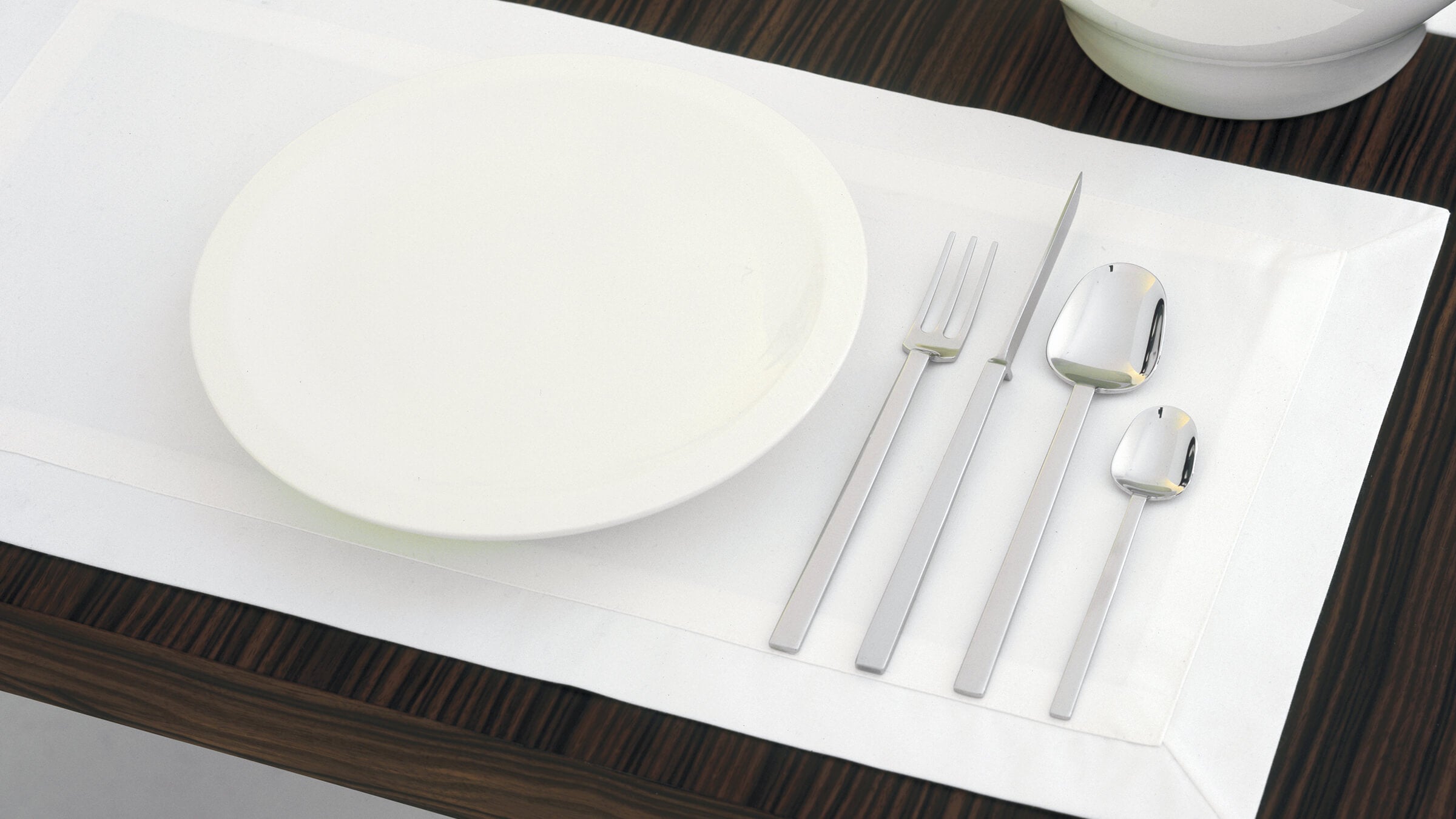 Desktop / WhiteMenu / John Pawson Knifeforkspoon Cutlery - Set of 24