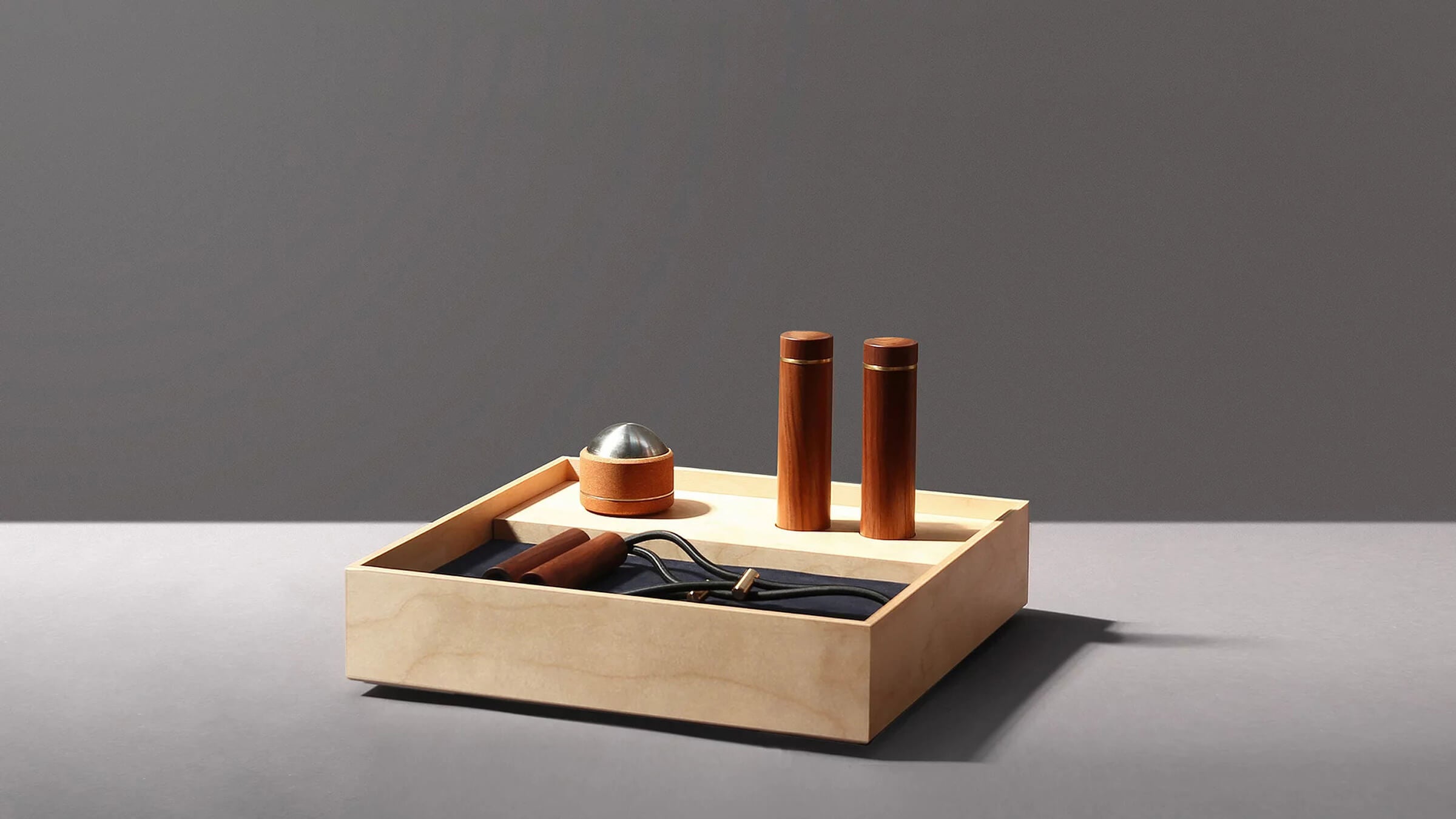 American Walnut / Desktop / WhiteMenu / Home Gym - Set A