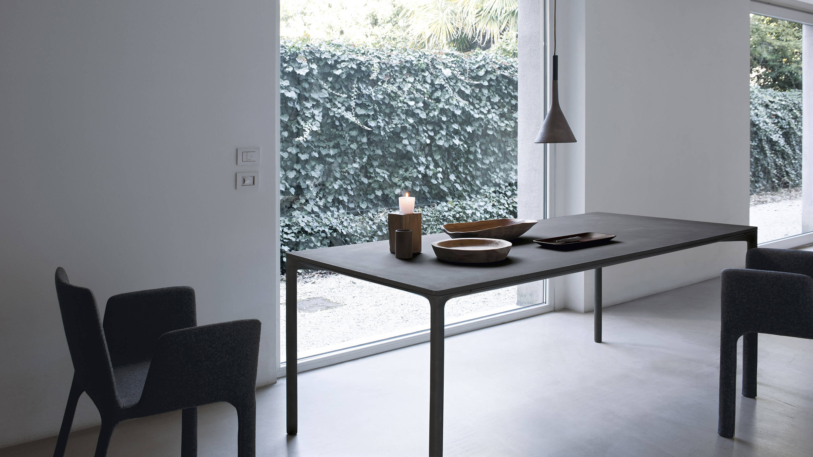 Desktop / BlackMenu / Boiacca Table, designed by LucidiPevere