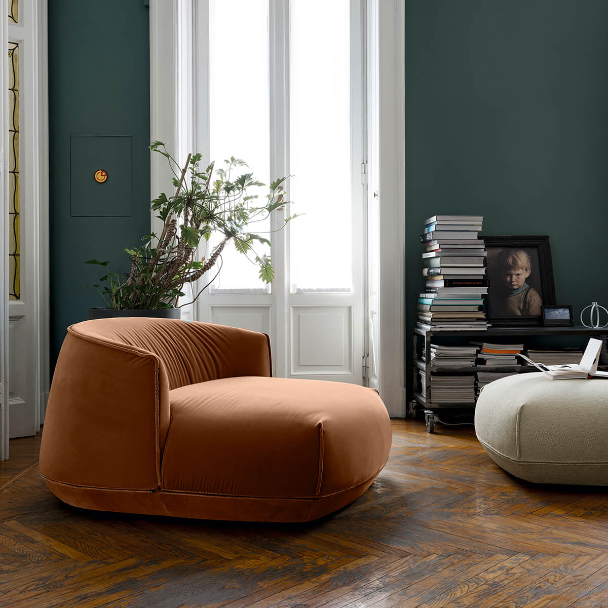 Mobile / WhiteMenu / Brioni Daybed, designed by LucidiPevere