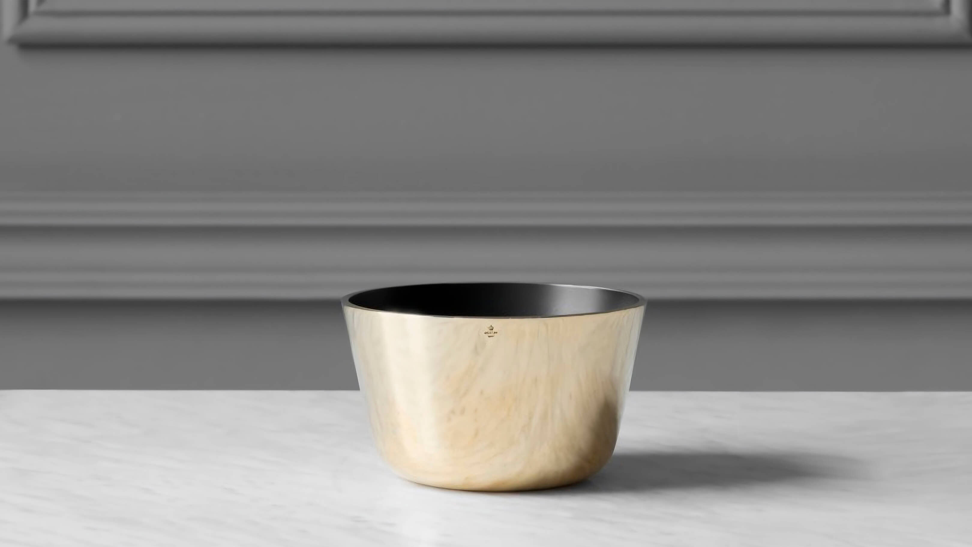 Large / Black / Desktop / WhiteMenu / Kolte Bowl, designed by Olof Kolte