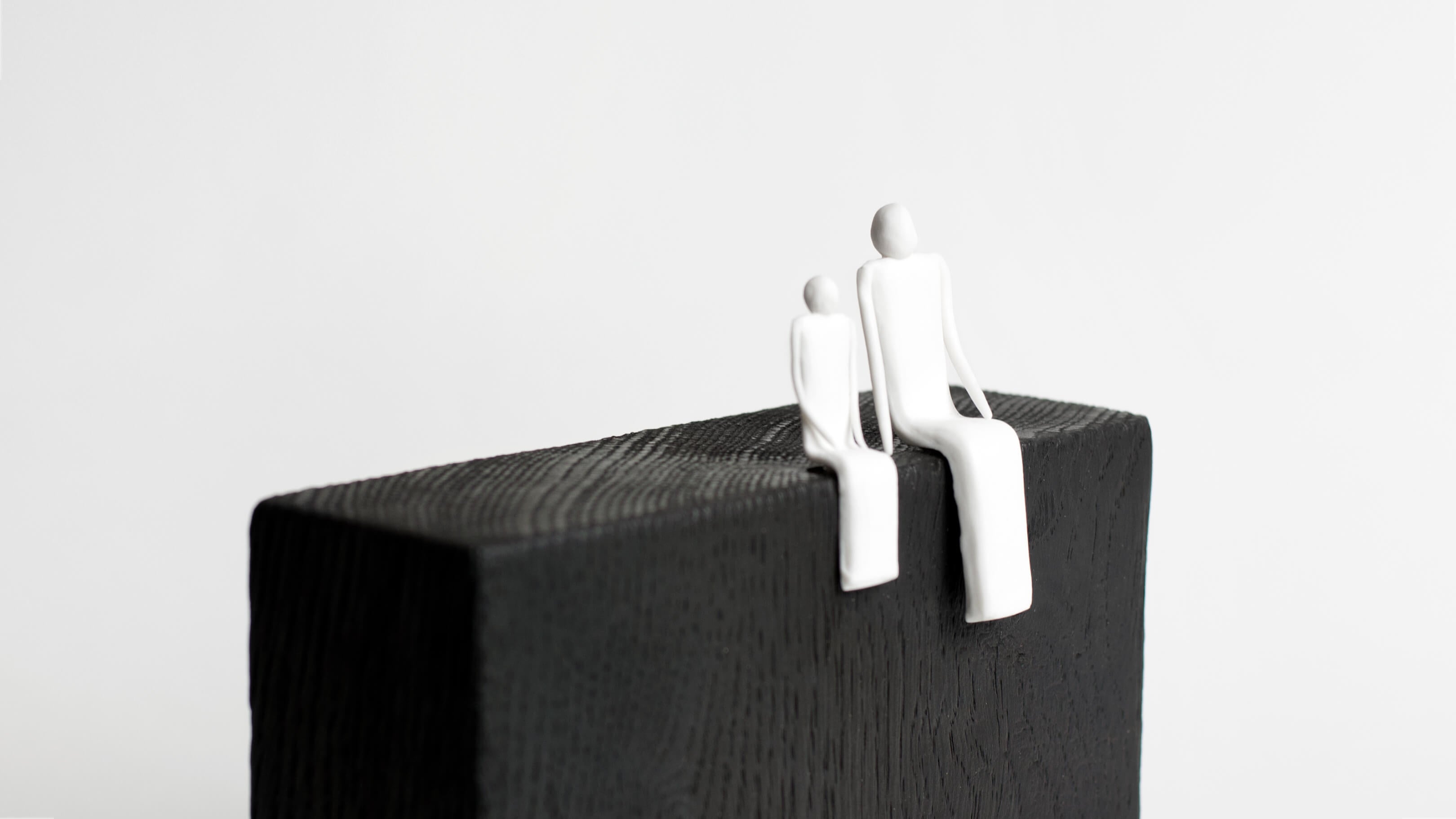 Dis Papa / Desktop / BlackMenu / The Pairs Sculpture, designed by Laurent Trebout