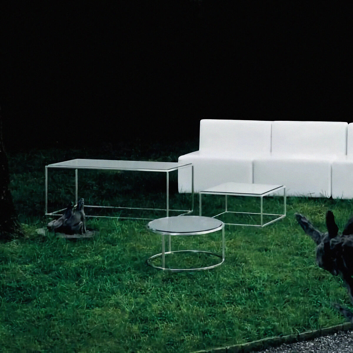 Mobile / WhiteMenu / Ile Outdoor Table, desinged by Ile Outdoor Table| Designed by Piero Lissoni made by Living Divani