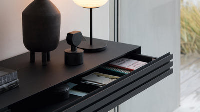 Desktop / BlackMenu / Harri Console, designed by Peter Fehrentz