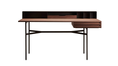 Desktop / BlackMenu / Harri Writing Desk