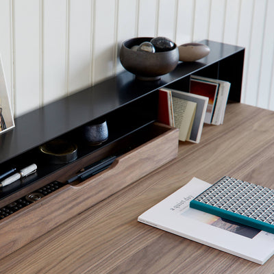 Mobile / BlackMenu / Harri Writing Desk