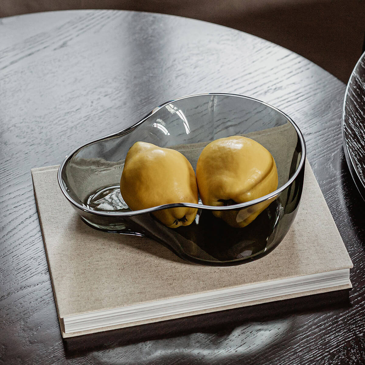 Bowl / Mobile / WhiteMenu / Aer Bowl and Vase, designed by Gabriel Tan