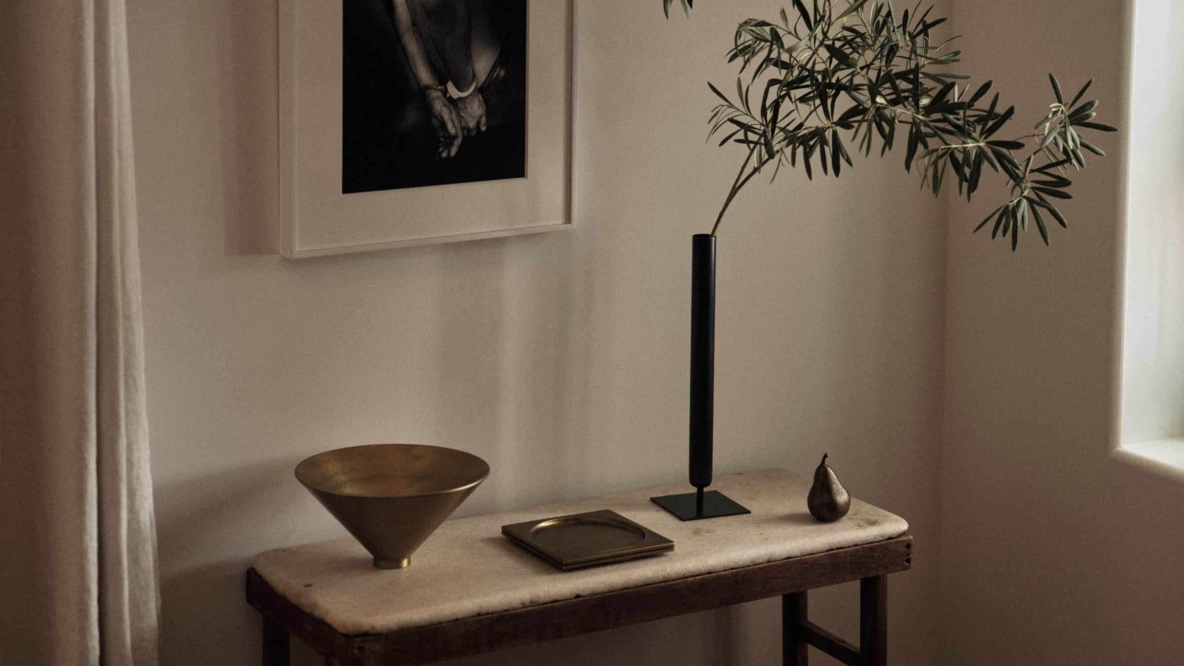 Stance Vase | Designed by Colin King Studio