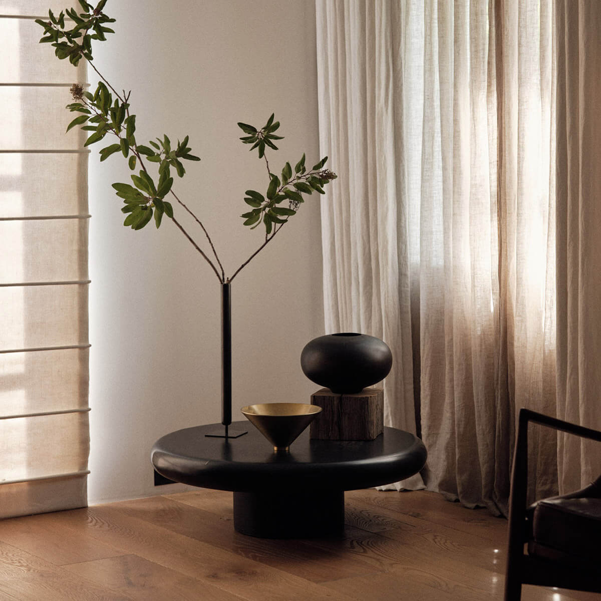 Tall / Mobile / BlackMenu / Stance Vase, designed by Colin King Studio