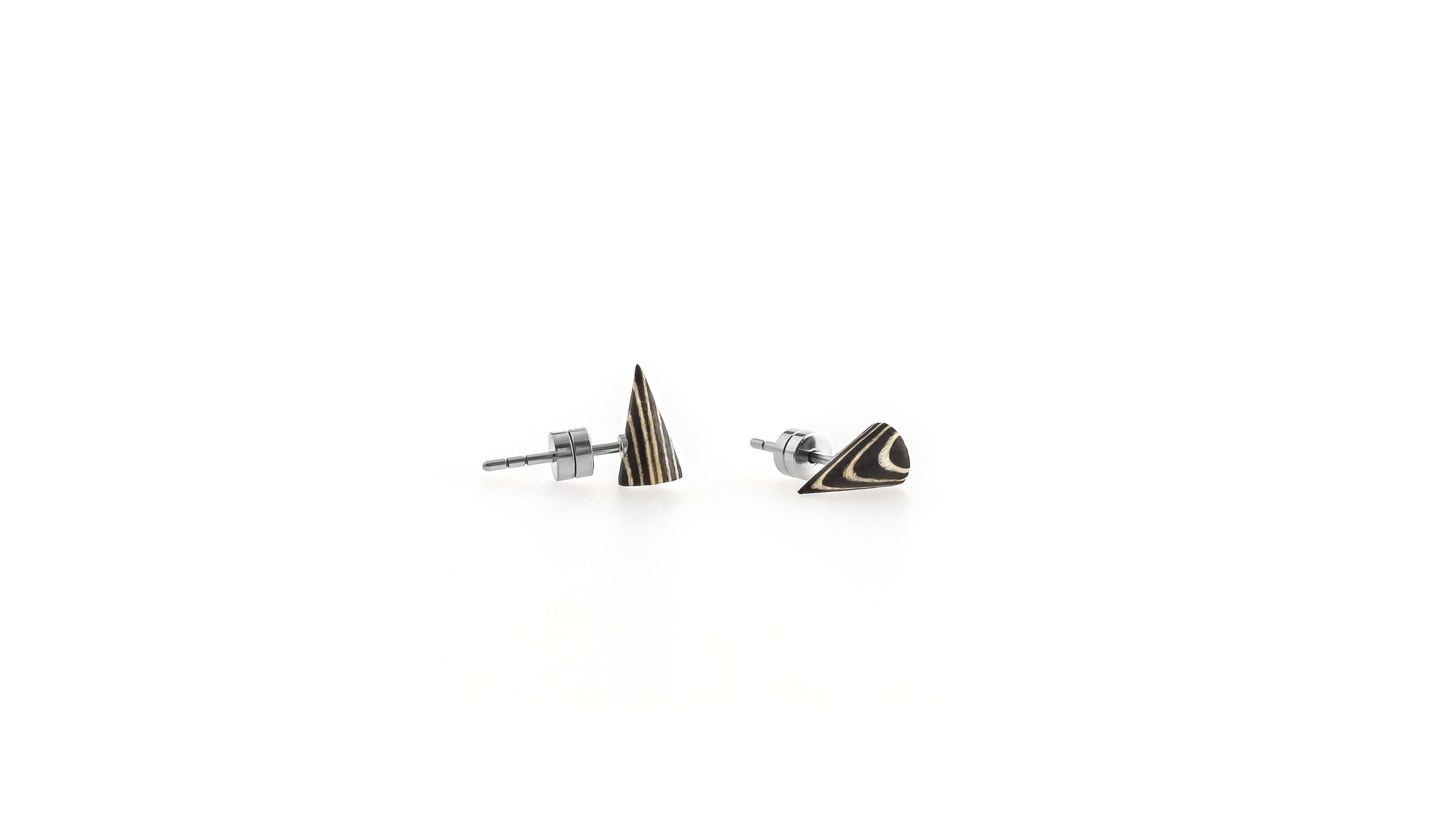 Cone / Sycamore/Ebony / Desktop / BlackMenu / Second Life Duo Earrings, designed by Moissue