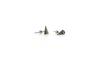 Cone / Sycamore/Ebony / Desktop / BlackMenu / Second Life Duo Earrings, designed by Moissue