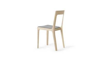Desktop / BlackMenu / Hiroshima Dining Chair, designed by Naoto Fukasawa made by Maruni