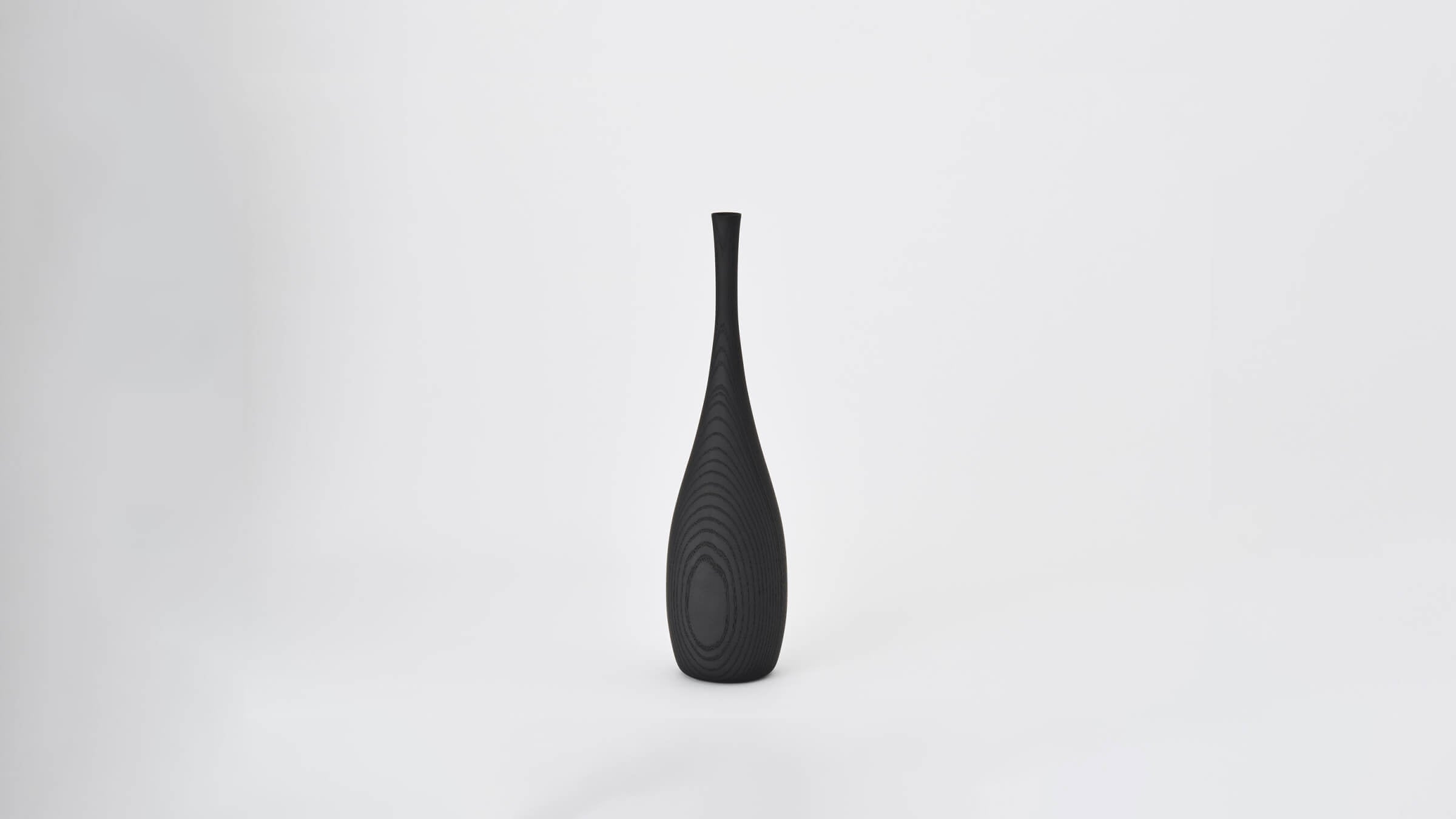 Mezzo / Black Ash / Desktop / BlackMenu / Linea Vases designed by Iwata Mokkou Studio