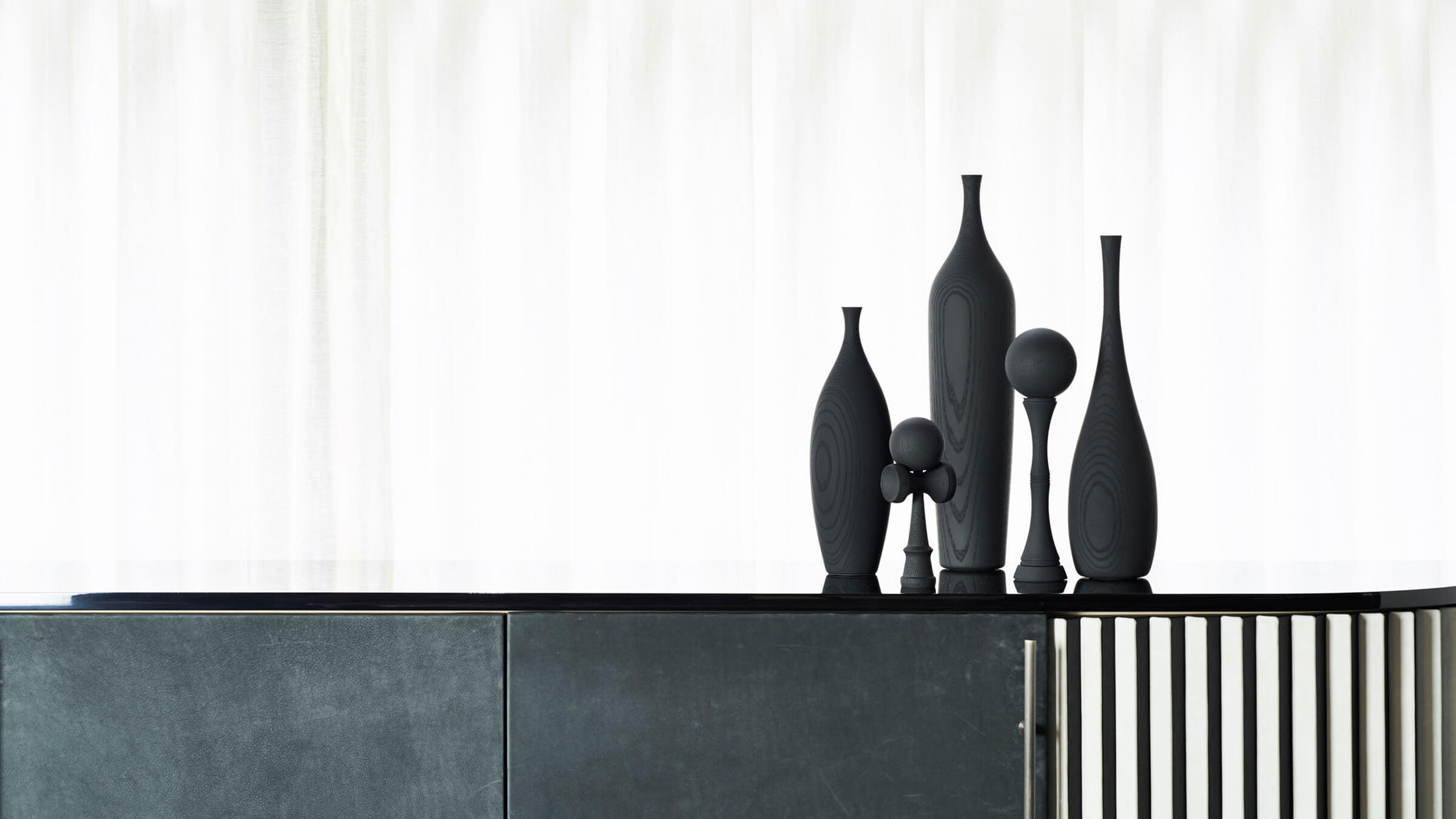 Iwata Vase Linea Vases