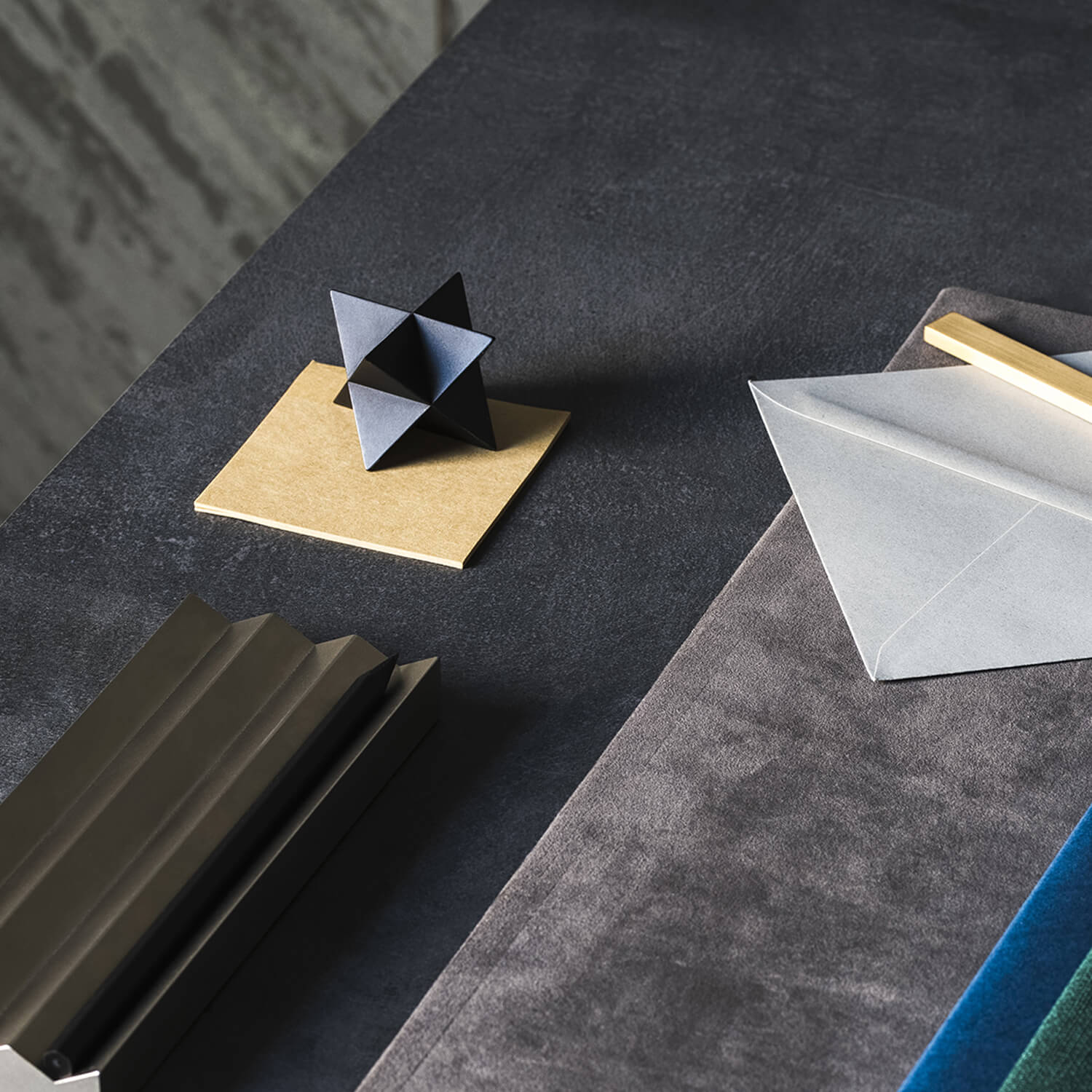 Black Oxide / Mobile / WhiteMenu / Merkaba Paperweight, designed By VAU