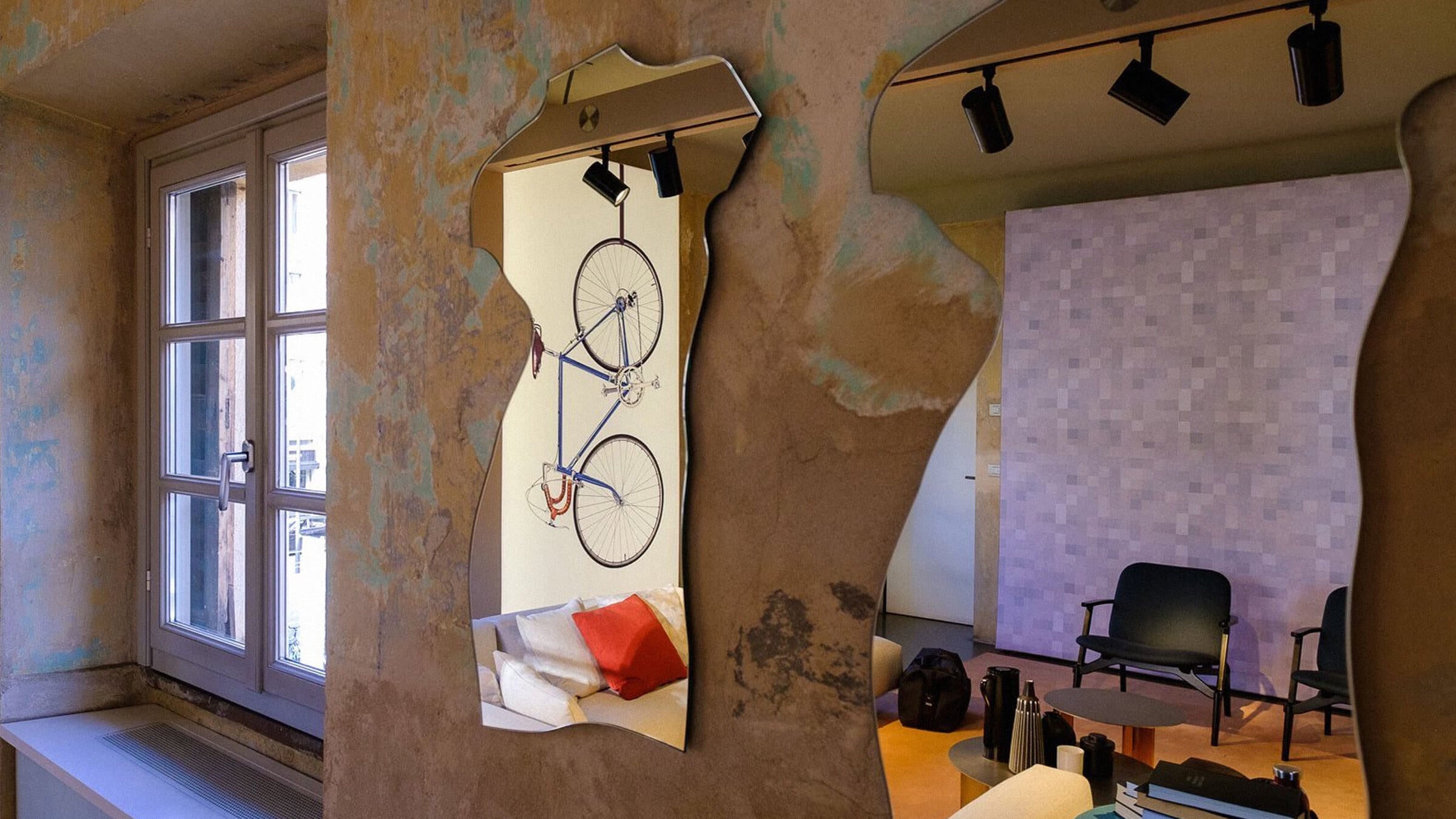 Desktop / WhiteMenu / Milo Silhouette Mirror, designed by Carlo Mollino