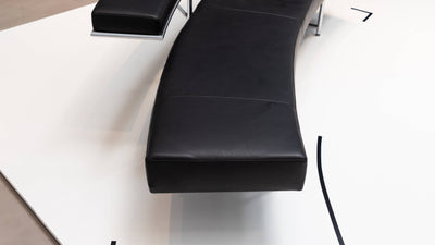 Desktop / BlackMenu / Monte Carlo Sofa, designed by Eileen Gray