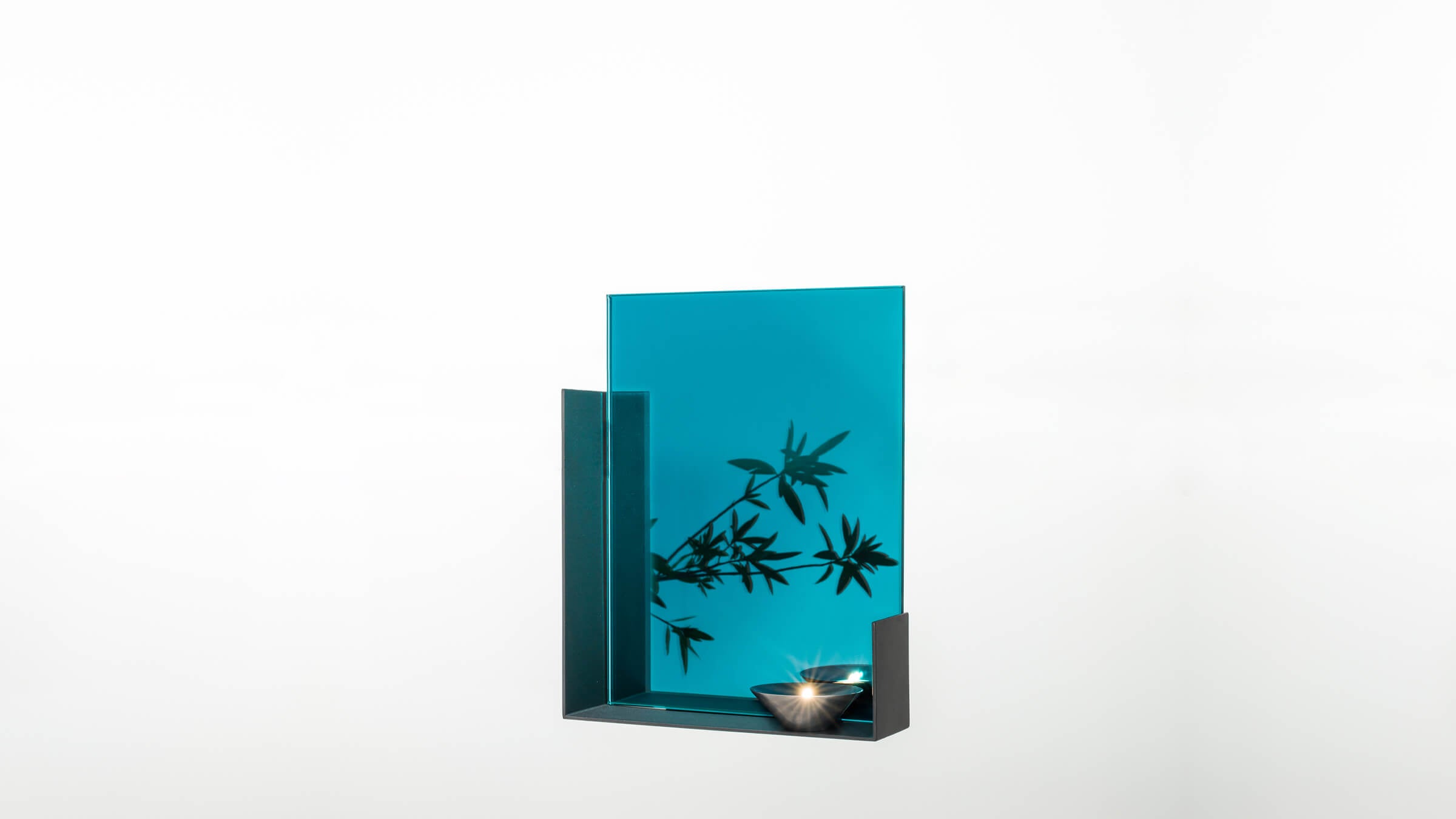 Turquoise / Desktop / BlackMenu / Mood Mirrors, designed by Dorothe Mainkea
