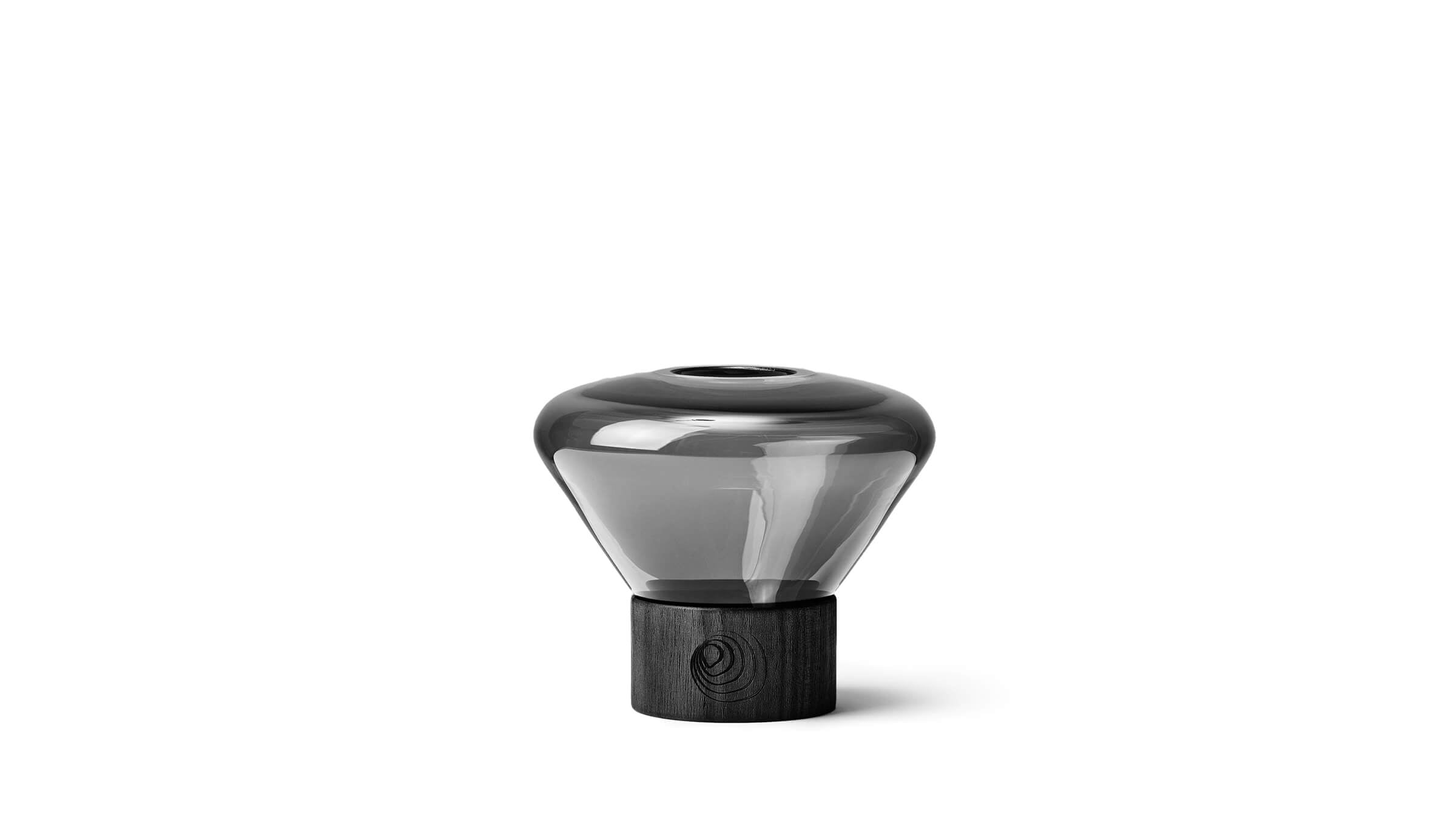 Desktop / BlackMenu / Muffins Candleholder, designed by Lucie Koldova