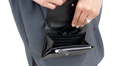 Desktop / WhiteMenu / Carre Royal Sybille Clutch with Shoulder Strap