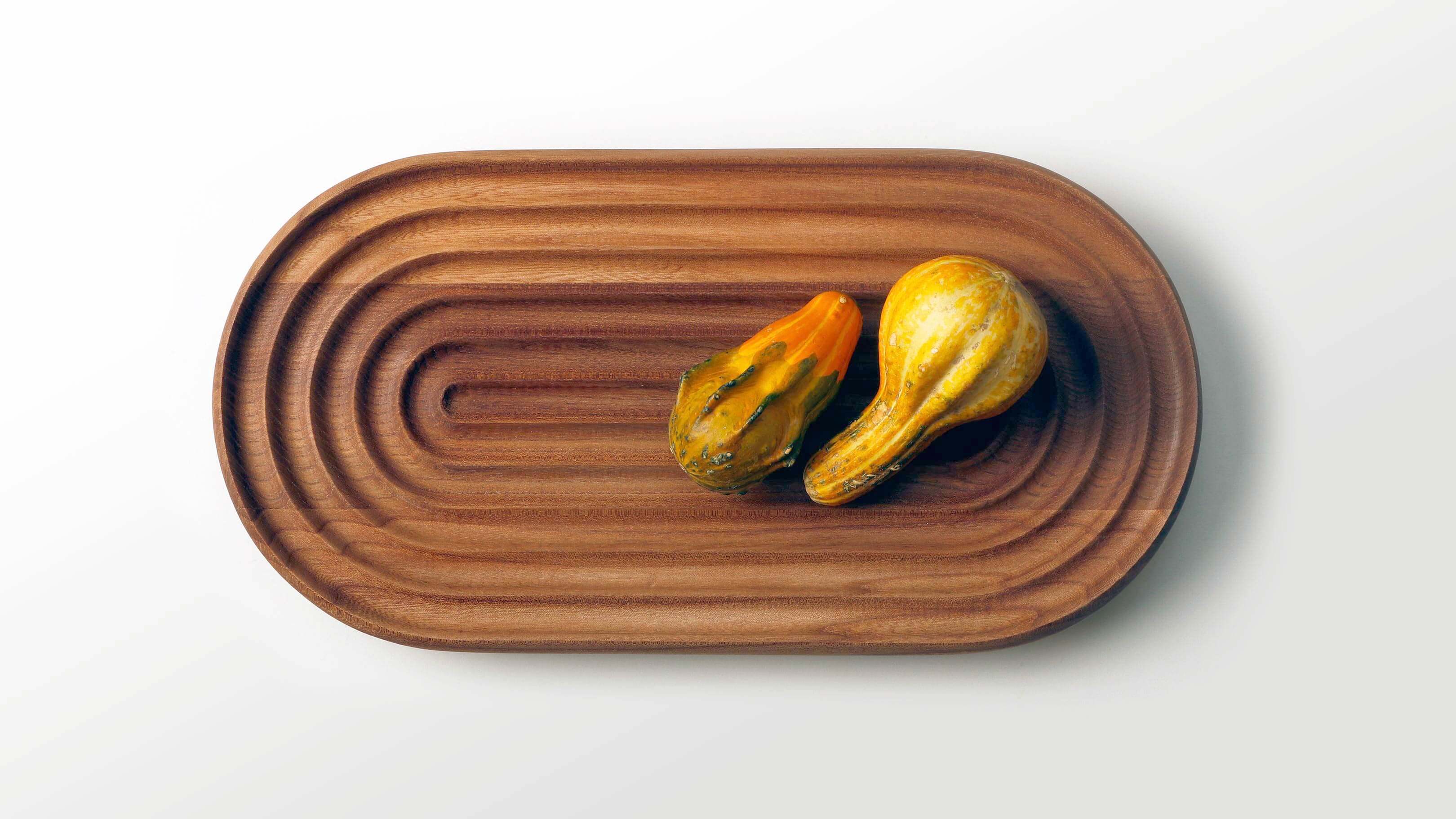 Elm / Desktop / BlackMenu / Stadio 2 Platter, designed by Athanasios Babalis