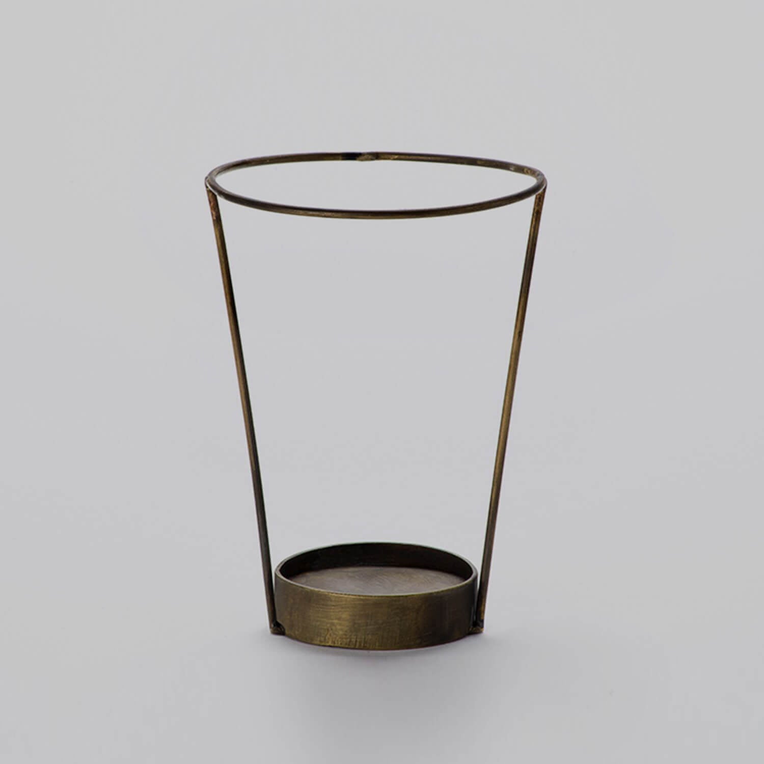 Mobile / BlackMenu / PLAT-EAU Bath Trio, designed by Silvia Fanticelli