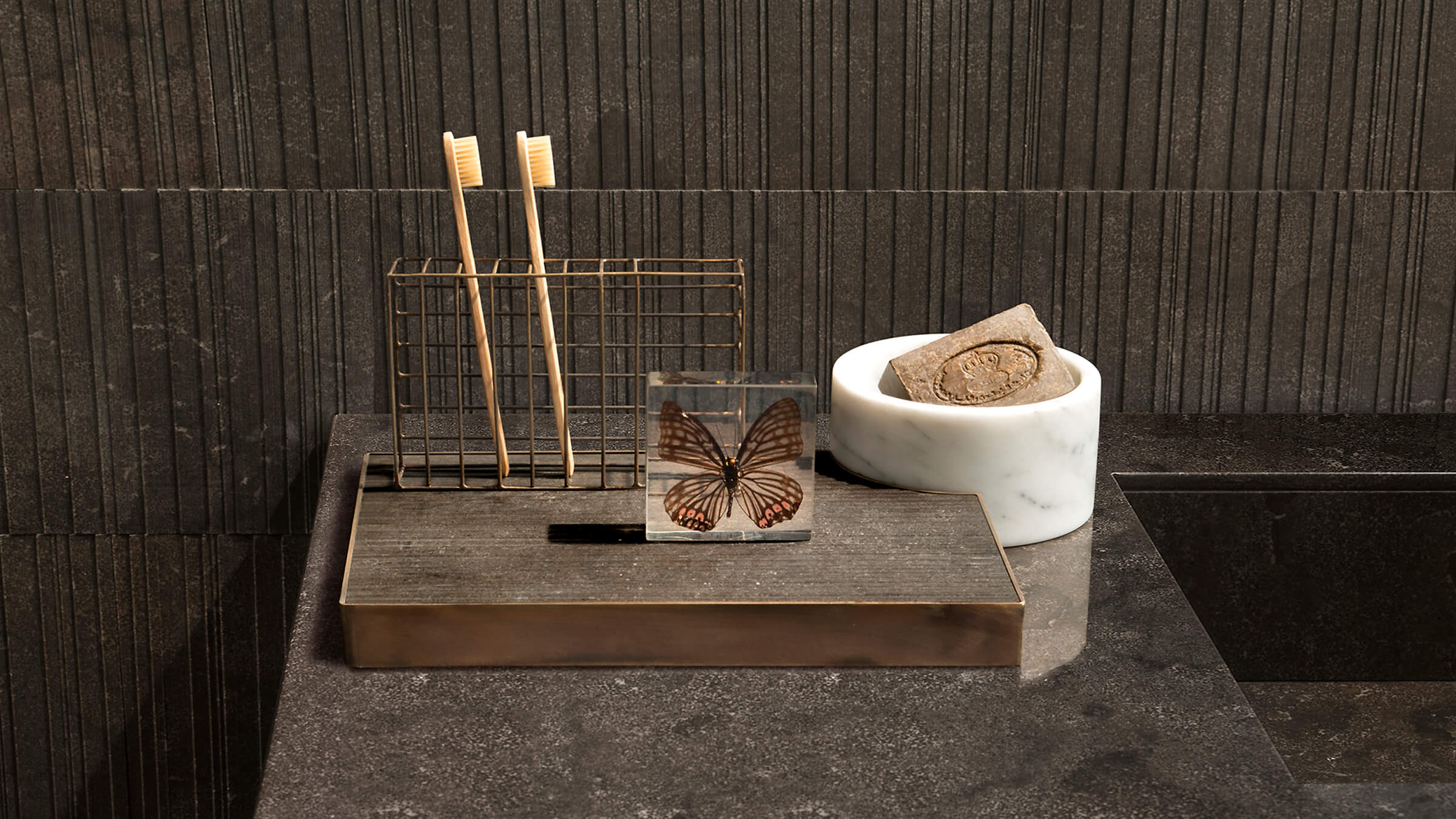 Desktop / WhiteMenu / PLAT-EAU Bath Trio, designed by Silvia Fanticelli