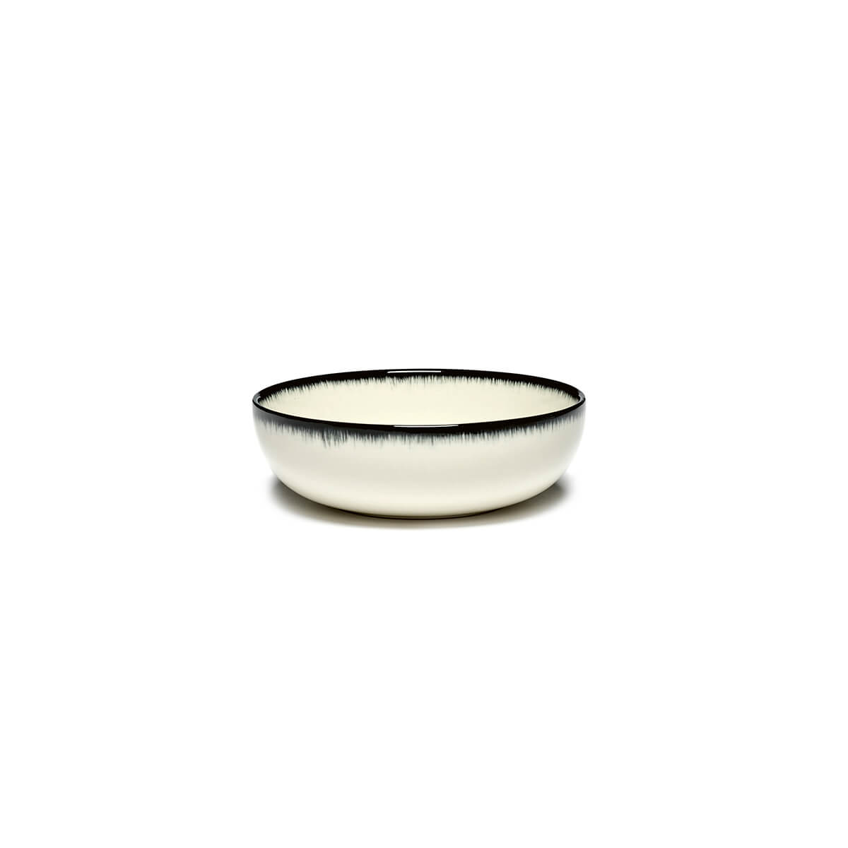 Dé High Plate 1 / 5in / Mobile / BlackMenu / Dé Off-White and Black High Plate, designed by Ann Demeulemeester