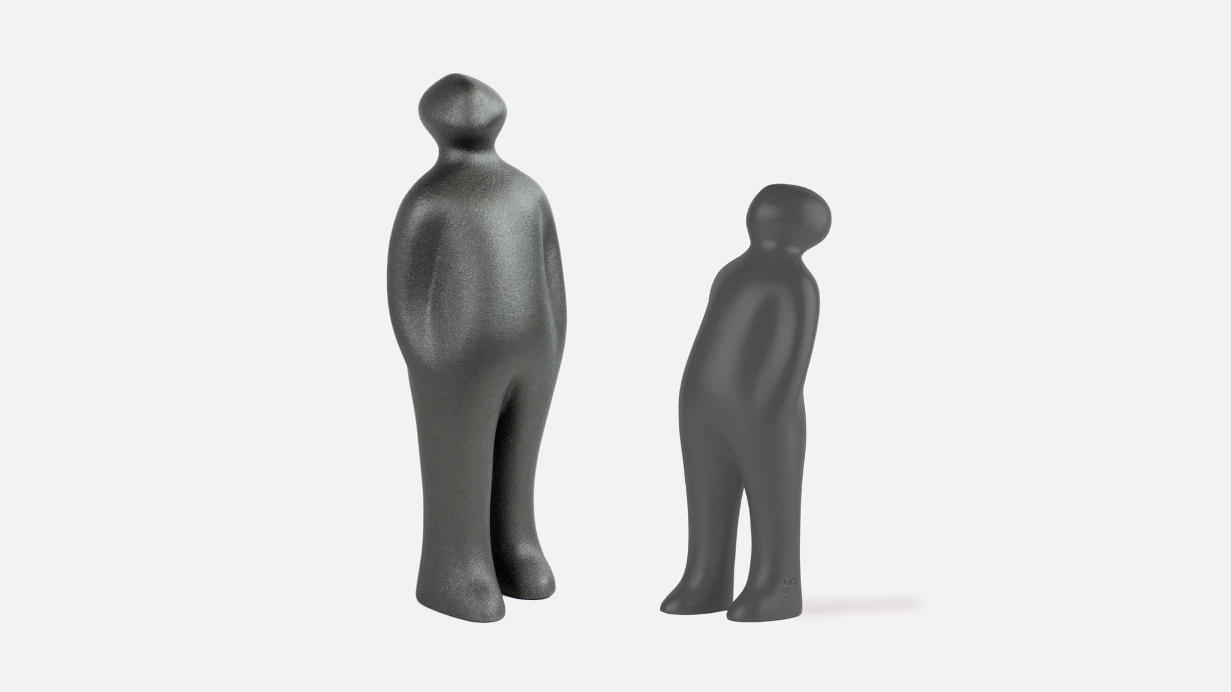 Desktop / BlackMenu / The Visitor Sculpture (Mini), designed by Guido Deleu