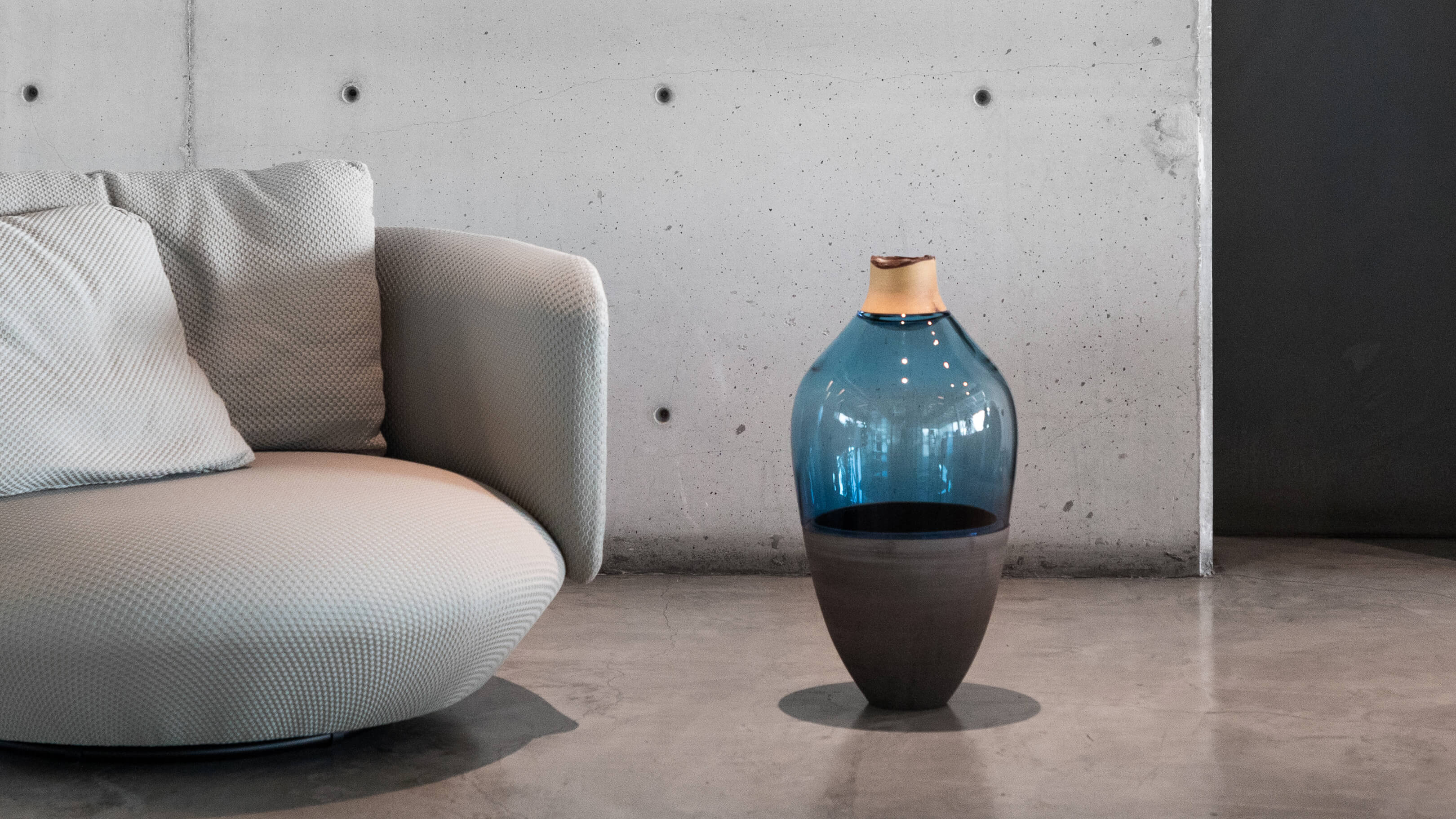 Blue / Desktop / BlackMenu / Stacking Vessels, designed by Utopia and Utility