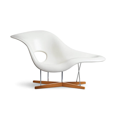 Mobile / BlackMenu / La Chaise, designed By Charles and Ray Eaames made by Vitra