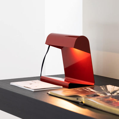 Japanese Red / Mobile / BlackMenu / Lampe De Bureau, designed by Jean Prouvé made by Vitra