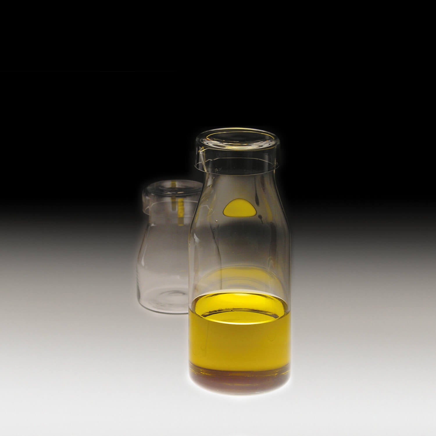 GeneralOption / Mobile / WhiteMenu / Iglo Crystal Glass Jars, designed by Katarina Andersson